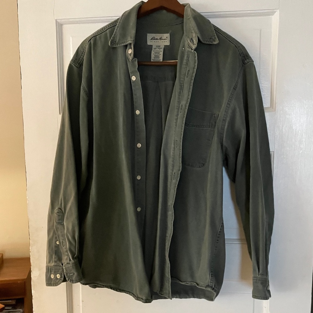 Eddie Bauer cotton button down shirt SZ M